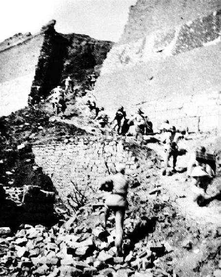 74师被打得最惨的一场仗比孟良崮战役更激烈我军一师长牺牲了