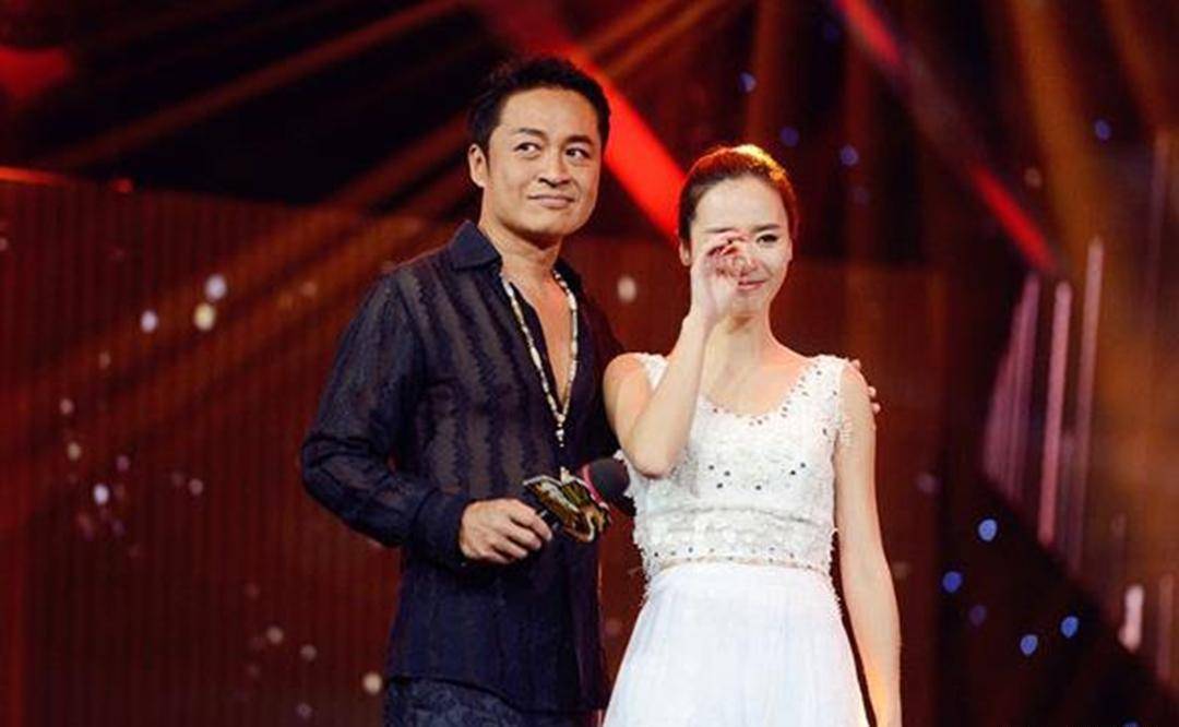 陆毅谈恋爱因家人反对,24岁嫁大20岁男星,婚后生两子惨遭抛弃_吴佳妮