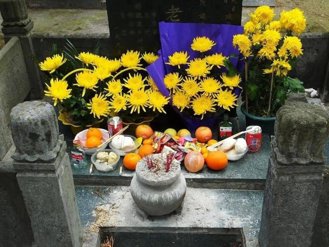 今年清明节不一般,提醒:无论多忙,4件事别犯了忌讳,不是迷信_祭祀