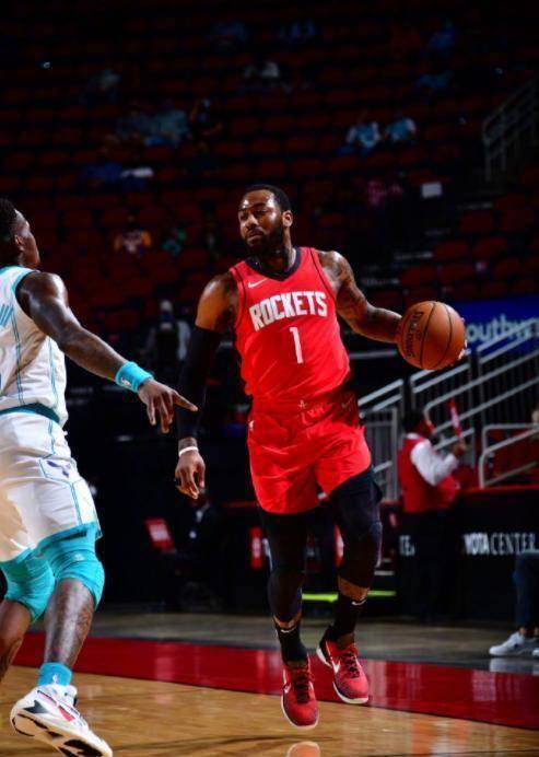 火箭两当家29中10狂打铁,哈登对不起,放开抡并不容易_沃尔_命中_黄蜂