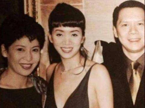 原创原创28年前的一个深夜黄朗维怒扇梅艳芳一耳光次日被砍成重伤遭