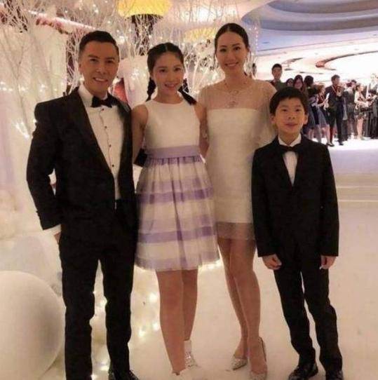 离婚后才发现有孩子,给儿子取名能把甄子丹气死_梁静慈_婚姻_事情