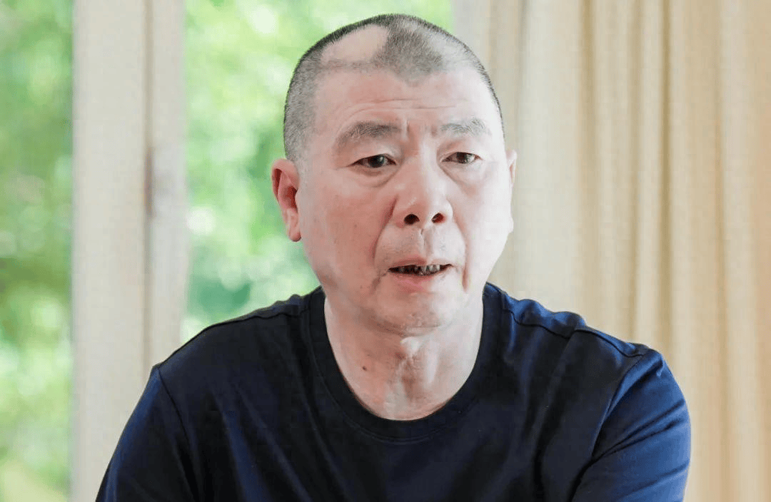原创冯小刚回应传闻65岁的他没死没移民只是有些落寞了