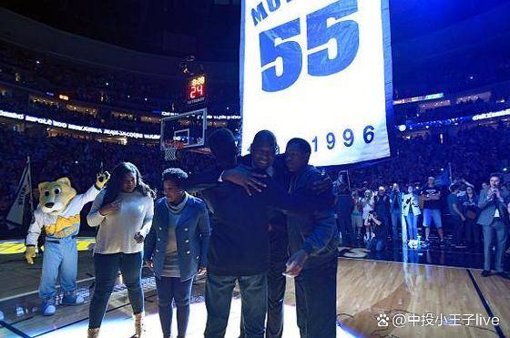 他为什么被两支nba球队退役?_穆托姆博_防守_球员