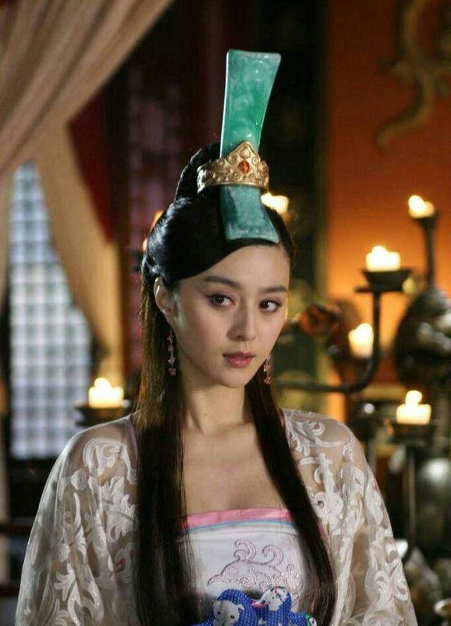 原创都是妖精为什么白素贞能生孩子比她更漂亮的苏妲己却不行