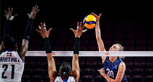 原创美国女排主攻实力突出朱婷综合表现居前