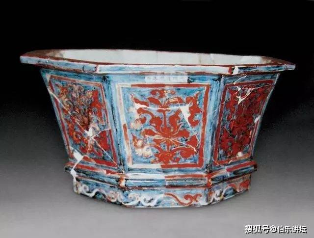 拍卖征集明代宣德官窑的四类釉上彩瓷器