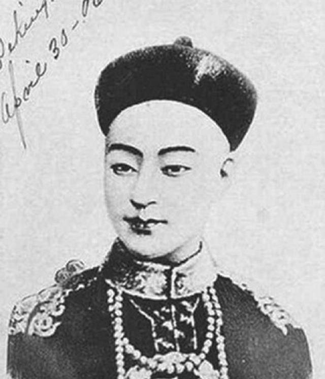 生活_皇帝_身份