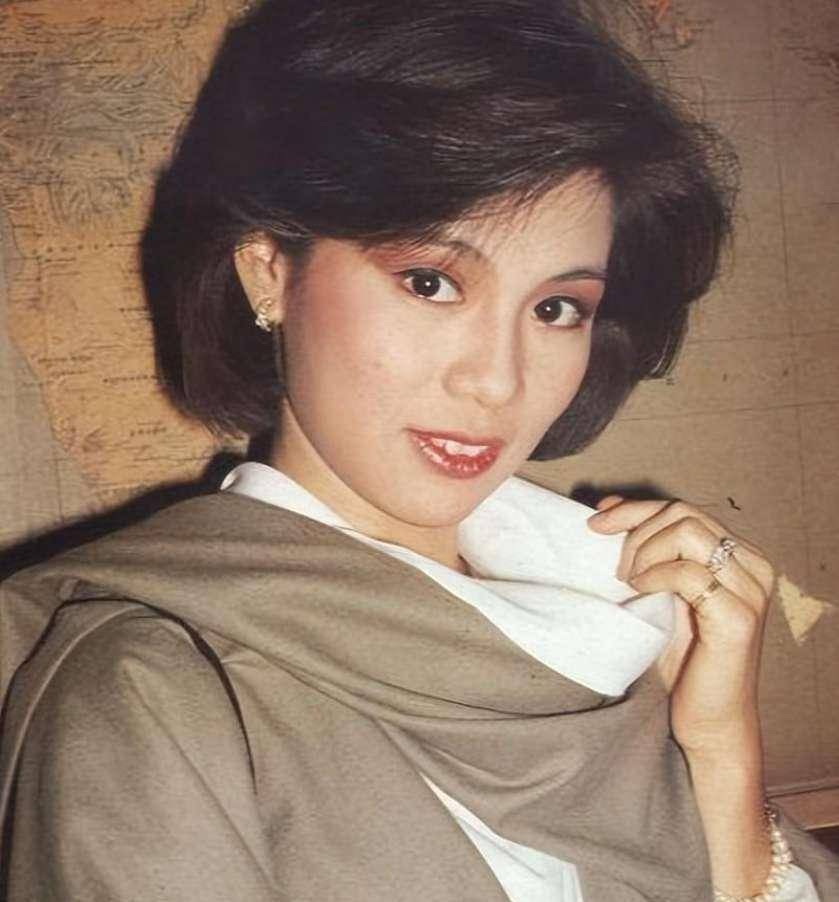 翁美玲凄凉自杀,本以为是为情所困,尸检结果显示另有隐情_汤镇业_公众