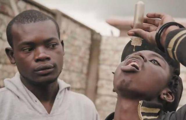 止咳_兰卡_年轻人