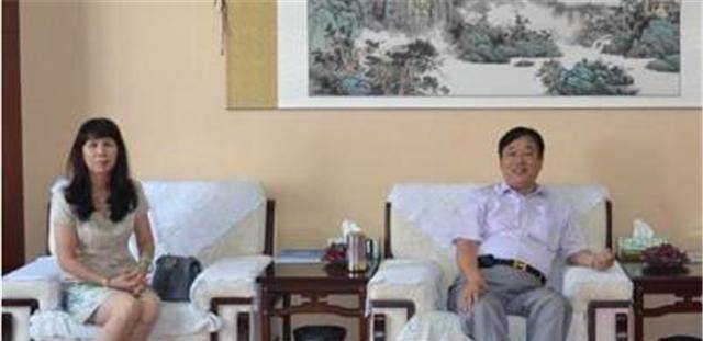 柳州首富的不归路:携百亿巨款潜逃,劝返归国,全家皆成阶下囚_廖荣纳