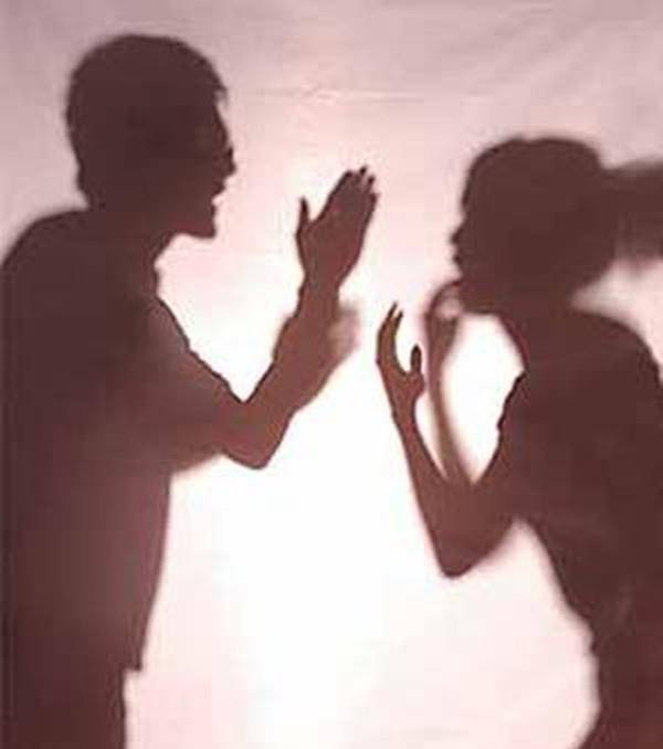 原创裴氏兄弟入狱记一场婚外情导致两个家庭支离破碎