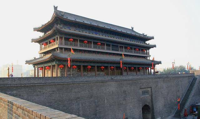 原创西安古城墙原本是要被拆除的为什么后来又没有被拆除