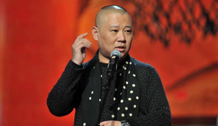 原创郭德纲为什么这么有钱5000万豪宅不算啥一个月物业费最少10万