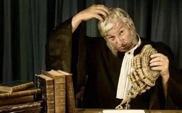 香港法官为什么争相要戴闷热的假发