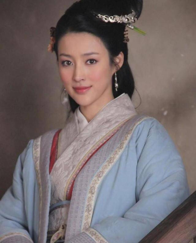 潘金莲是中国古代有名的不守妇道之人,因此很多小说都将其作为反面