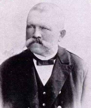 舅舅和外甥女的结合_阿洛伊斯_父亲_婚姻