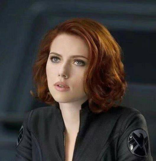 中一点也不好看, 但到了电影中, 就变成了"白天鹅"_漫画_梅姨_角色