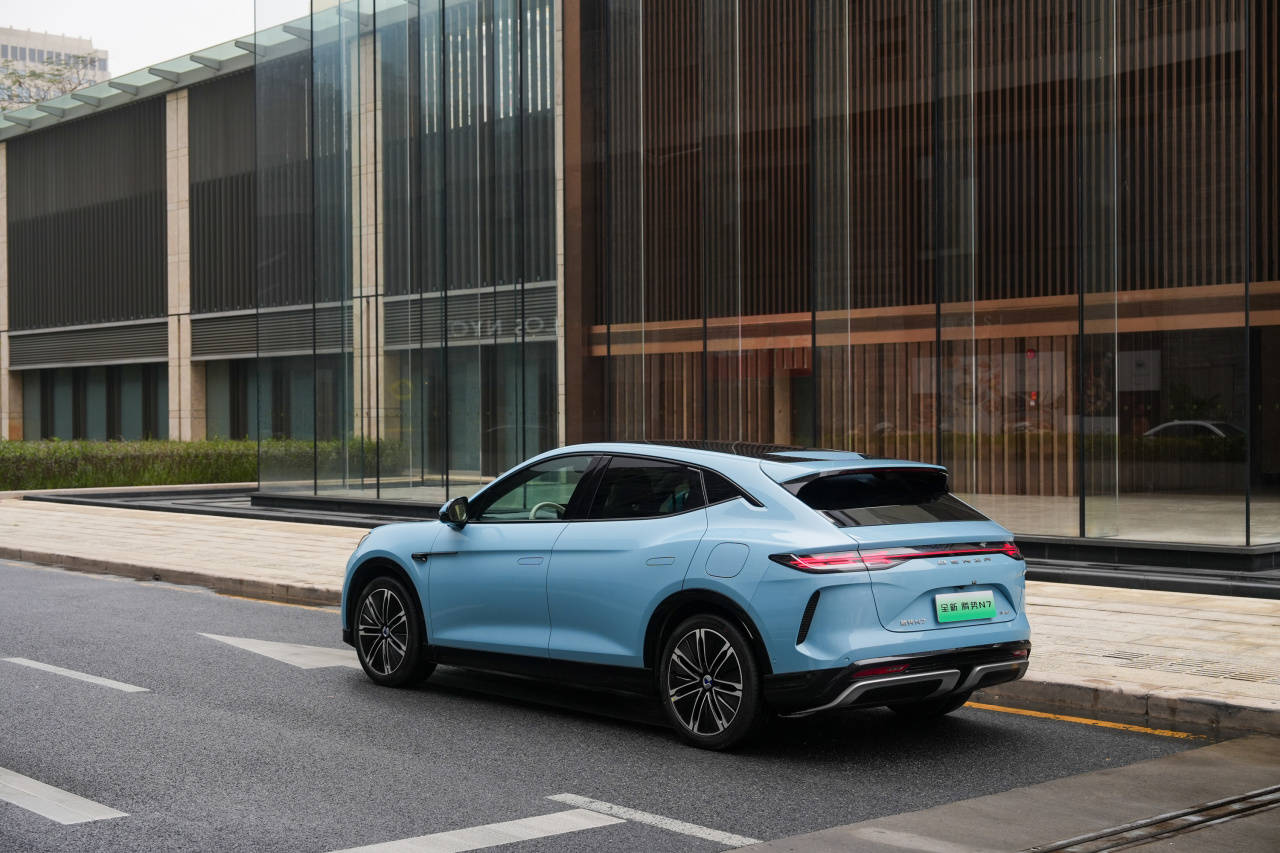 试驾全新腾势n7:底盘智驾都给力,只差定价搏反击_搜狐汽车_搜狐网