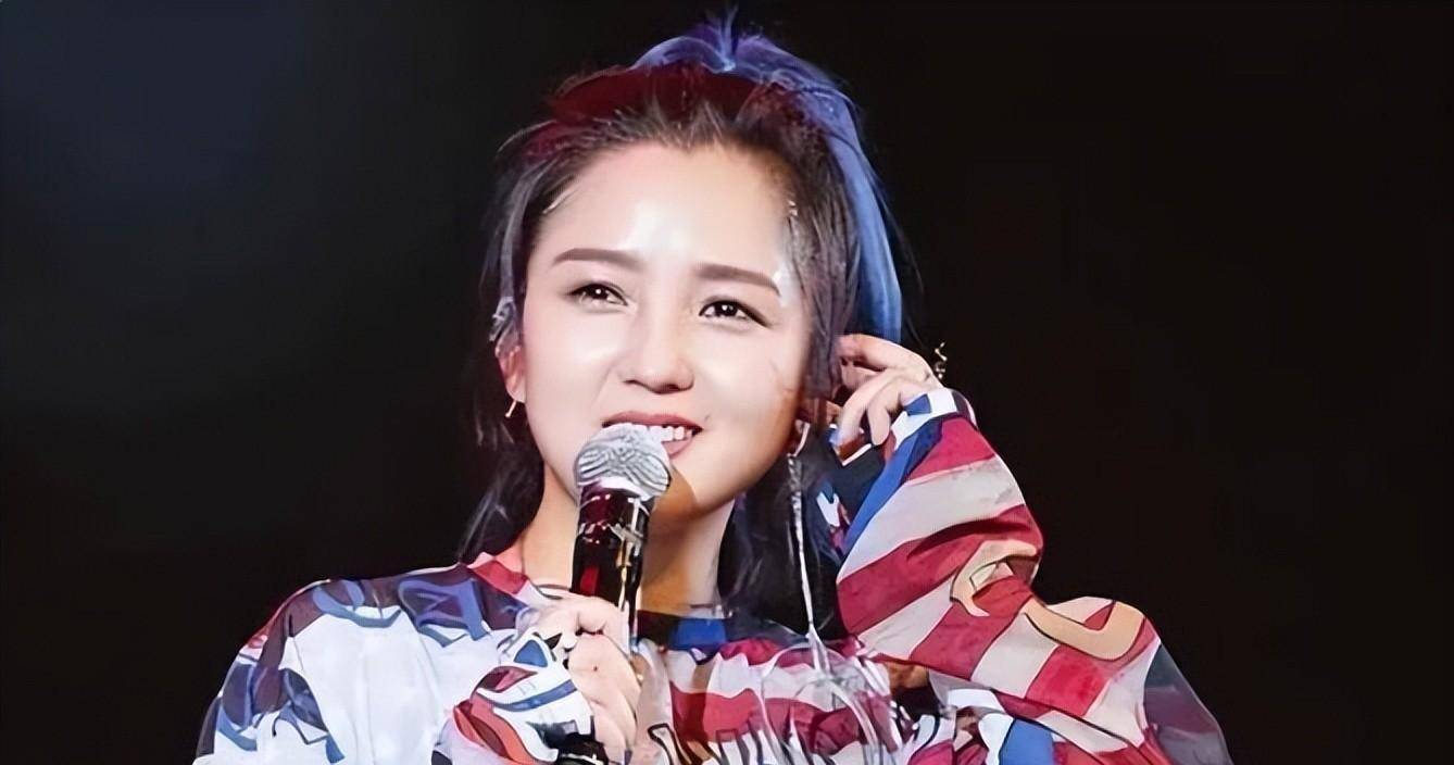 原创14年后再看何洁释小龙一个身价过亿一个证实郭德纲说得没错