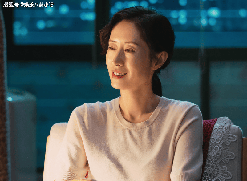 火出圈,37岁与富豪离婚,16岁女儿气质容貌不输她_刘敏涛_丈夫_巩俐