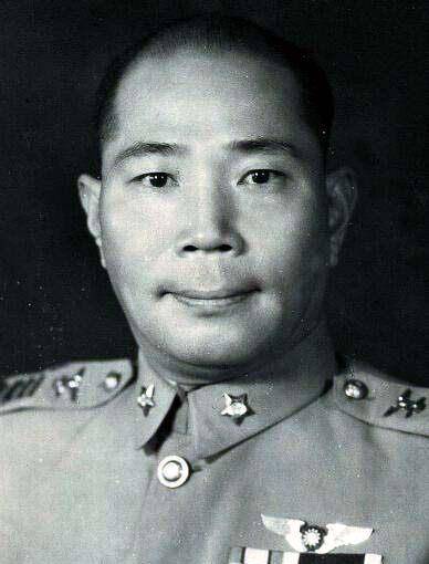 前敌总指挥部,空军总司令周至柔兼任总指挥,副总司令毛邦初为副总指挥