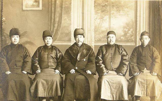 直到1939年吴佩孚在北京咽气,依旧没留下一点骨血,吴大帅全家上下为生