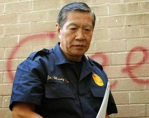 咱们介绍过很多华人神探李昌钰参与侦破的悬案,这
