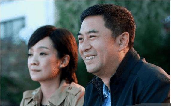 原创张嘉译藏了10多年的老婆原来这么美终于明白为什么看不上王晓晨了