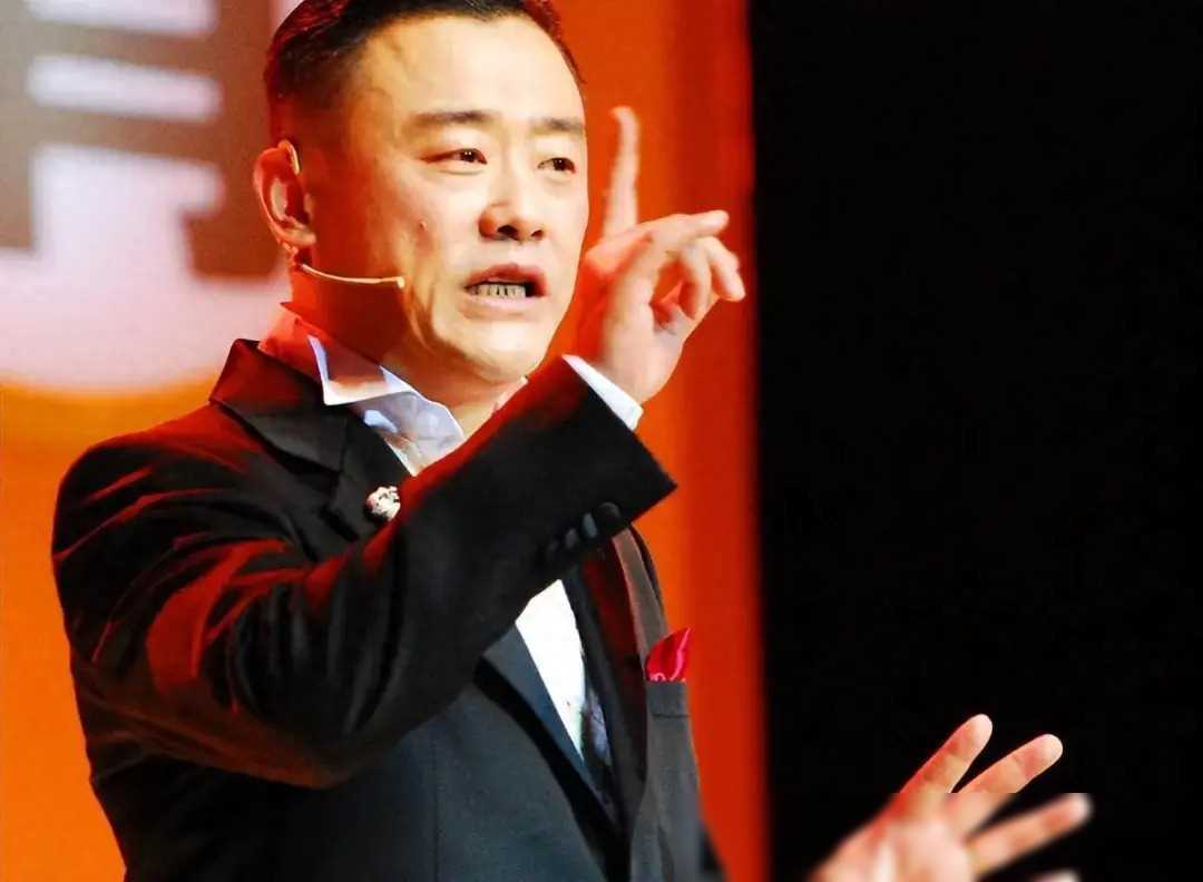 周立波现状曝光沉寂六年转折已无法回头精彩续篇