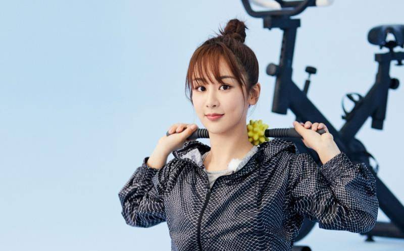 原创102斤杨紫和86斤赵丽颖同框终于知道颜值和体重的重要性了