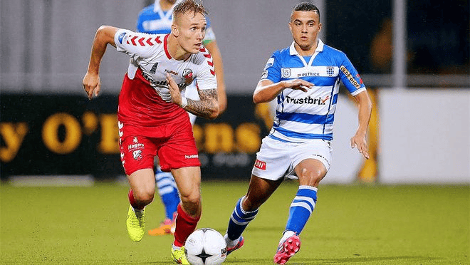 兹沃勒与阿贾克斯荷兰足球的璀璨双星