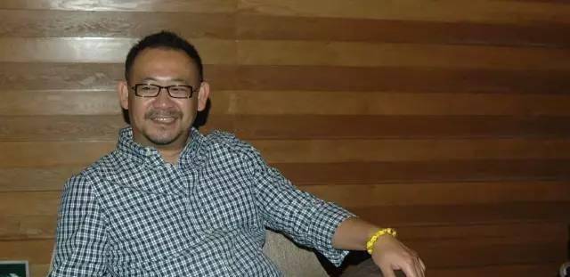 1969年,姜武出生于河北唐山,小名姜小兵,四岁会说话,小时候爱看火车