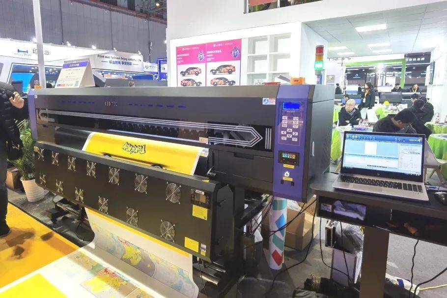 针对车身彩绘需要经常暴露在户外环境下的问题,keditec坤蓝提供的8色