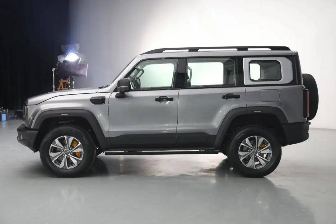 bj销量摔的跤,伤了北京越野的腰_搜狐汽车_搜狐网