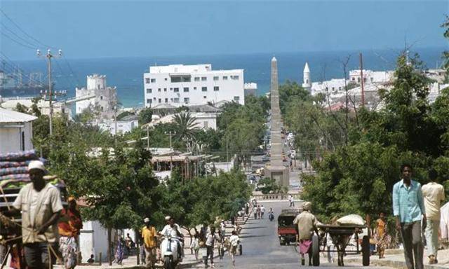 而后来欧加登战争的失利,也使得索马里兰人对西亚德政府彻底失望.