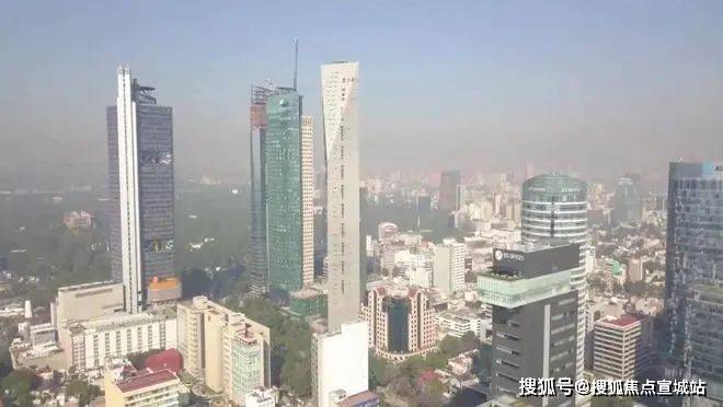 均价39w总价385万起览月阁终于再取证狮山有小户入市