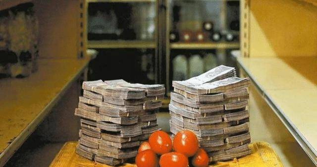 而津巴布韦币,也就由此变为国际社会最不被人接受的货币.