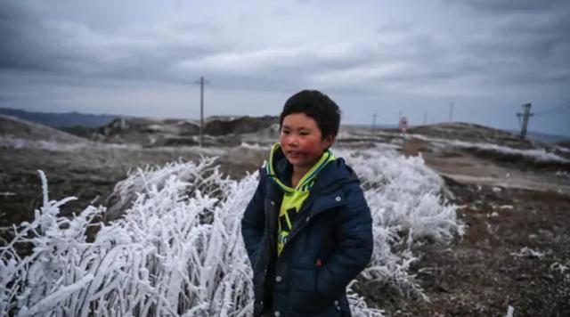 原创4年前那个走45公里山路上学满头冰花的男孩如今过得怎么样