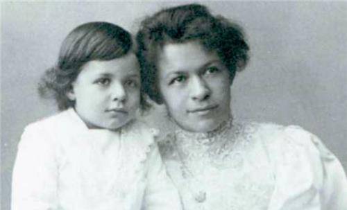 原创爱因斯坦是公认的天才为啥他的一双儿女却是疯子答案很简单