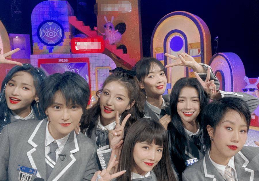 原创婧妹亮相非日常派对成员唱跳画面曝光后梦回青你2时期啦