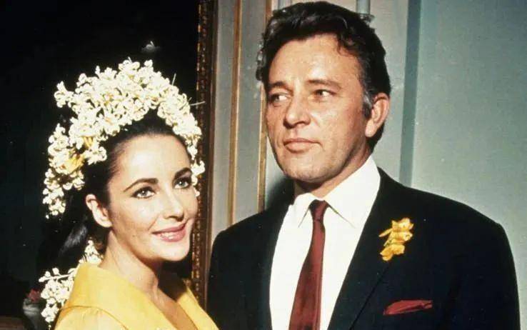 52岁邓文迪新恋情曝光,他的颜值却吓坏网友_龚如心_何超琼_伊丽莎白·