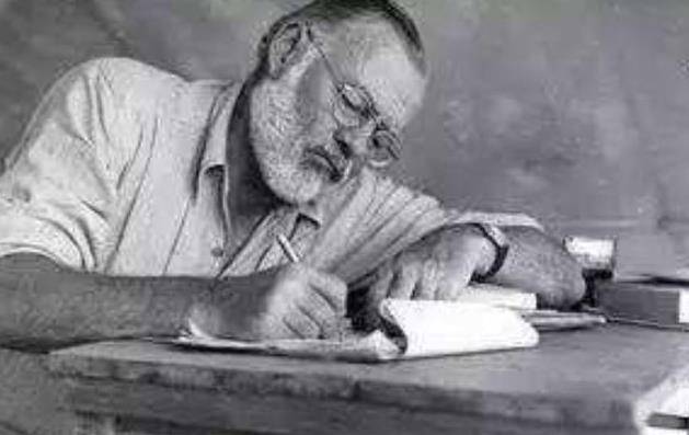 埃兹拉·庞德日出生于1885年,他从出生就是一个非常喜欢文学的人,他