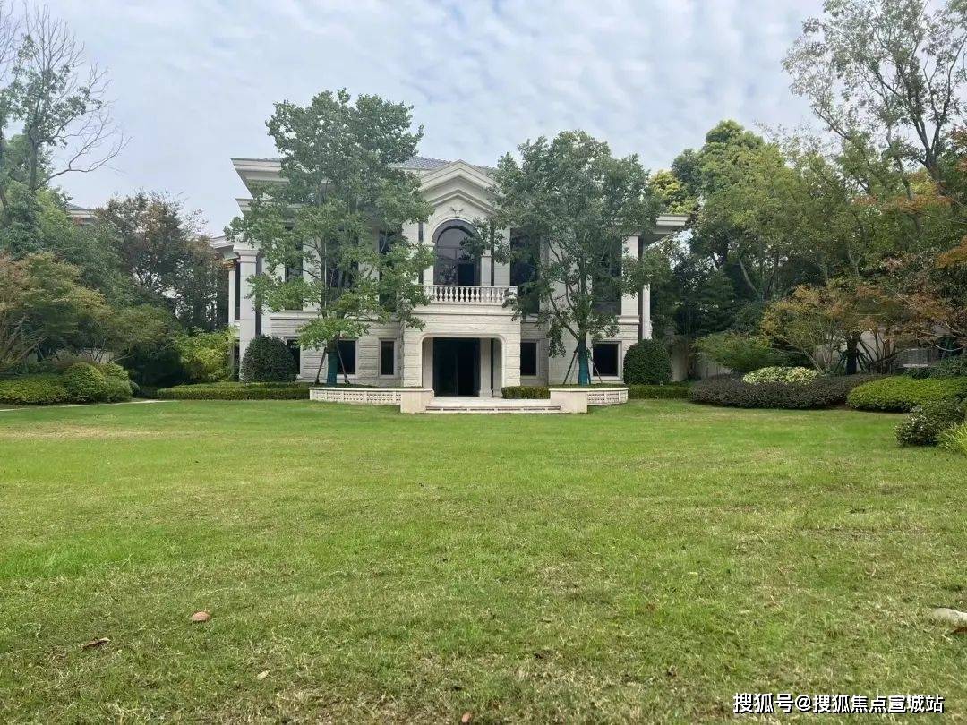 上海西郊独栋别墅 虹桥v16售楼处电话→售楼中心首页网站→楼盘百科