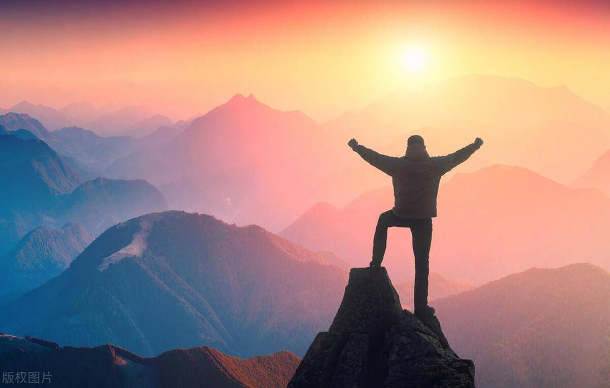 如何励志上游活出自信美满生活?