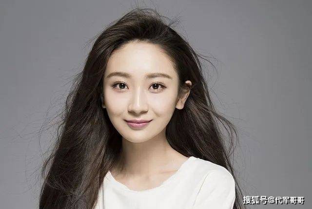 原创山东盛产美女来自山东的30位女星个个如花似玉明艳动人