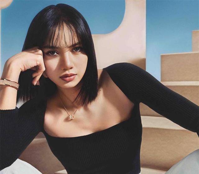 原创blackpinklisa和车银优共同出席宝格丽时尚展引起人们讨论