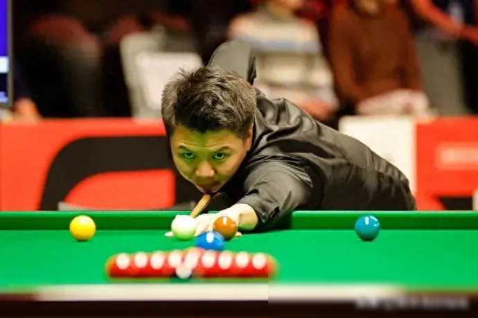 周跃龙获斯诺克世锦赛资格赛好签,利索夫斯基闯关困难重重!_中国_选手