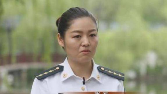 亿的战机不幸坠地而亡为何妻子后来要挖开他的坟墓_张超_飞行员_部队