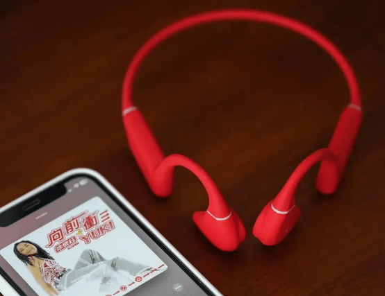 有没有口碑最好的游泳耳机推荐?亲身体验力推这四款防水蓝牙耳机